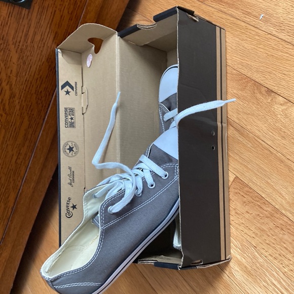 Sage/Grayish (Charcoal) size 8 Women Converse Worn just a couple times - Picture 1 of 3